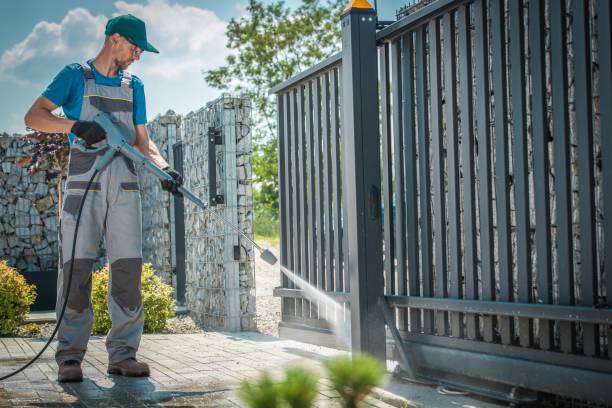 Professional Pressure Washing Services in Knoxville, IL